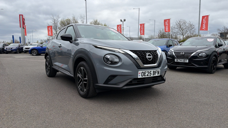 Nissan Juke 1.0 DiG-T N-Connecta 5dr Petrol Hatchback